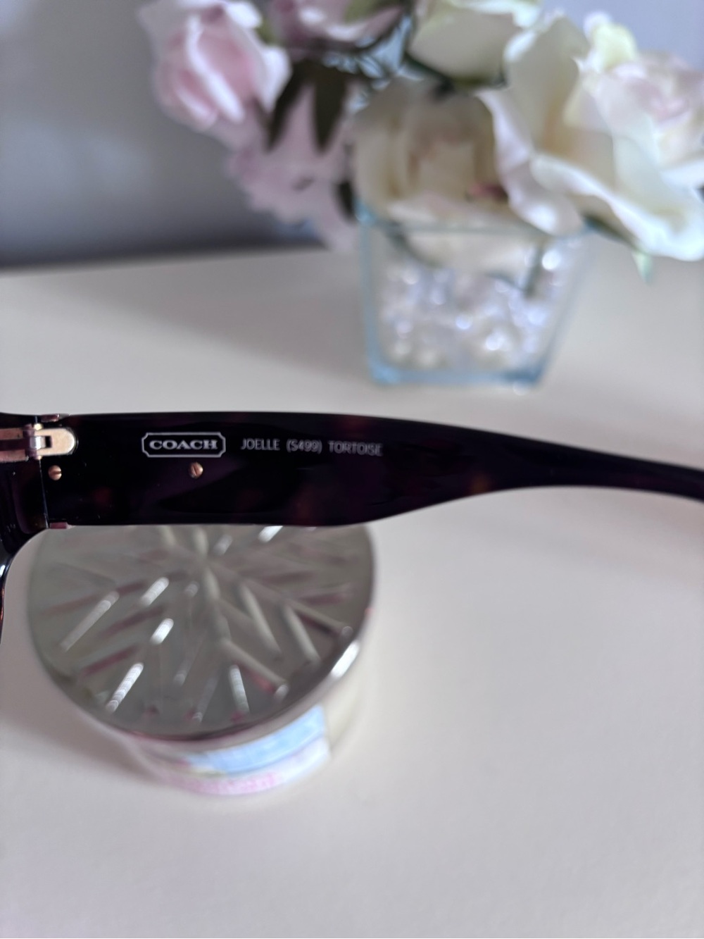 Coach Joëlle tortoise sunglasses - Picture 6 of 11